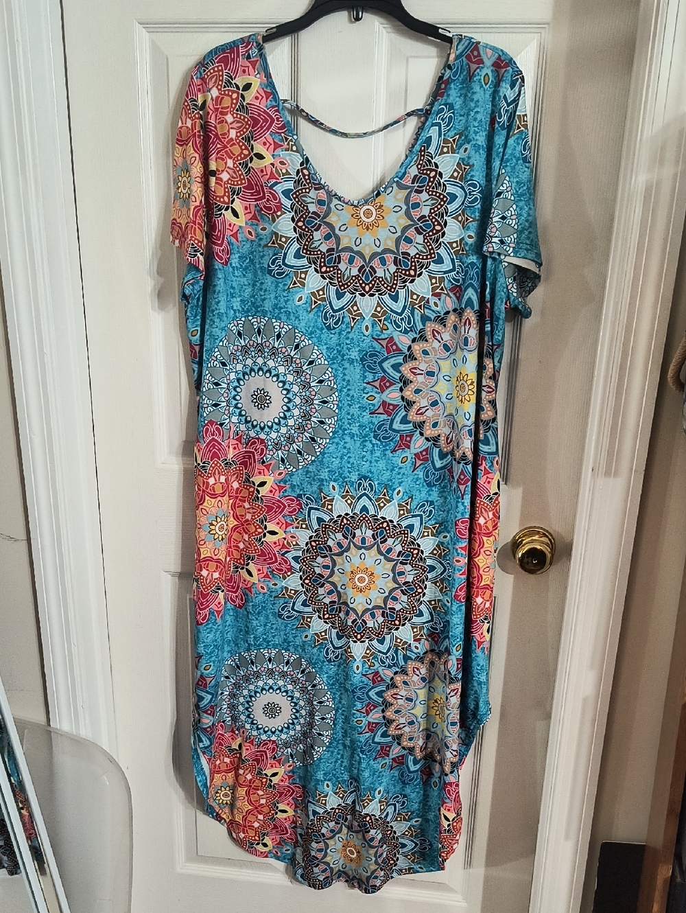 Women’s Blue Floral Medallion V-Neck Dress